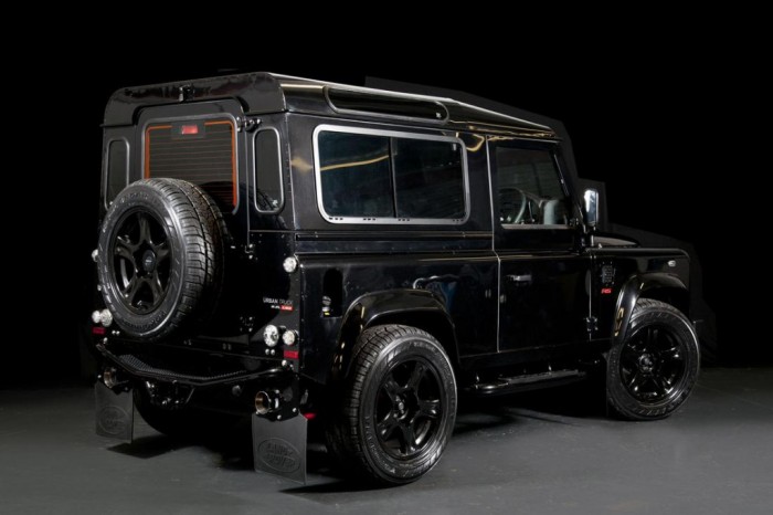Land Rover Defender Ultimate RS 